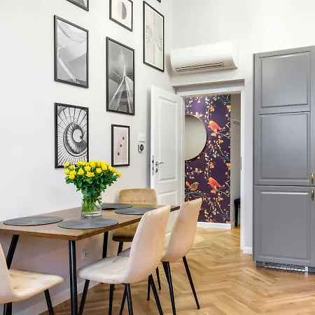 Tyzenhauz Apartments Rakowicka Street Krakow Exterior photo