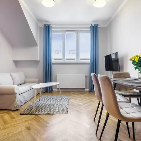 Tyzenhauz Apartments Rakowicka Street Krakow Exterior photo
