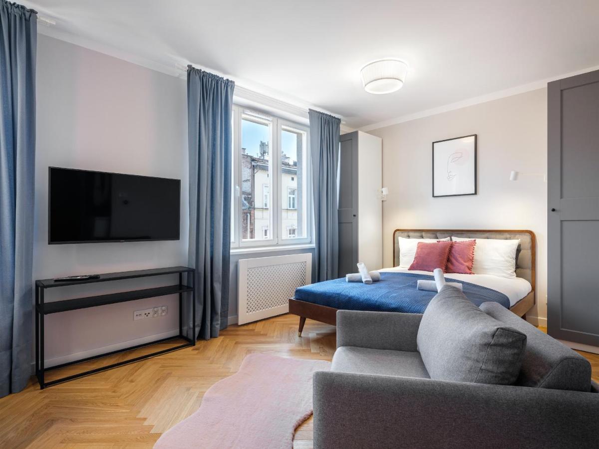 Tyzenhauz Rakowicka Street Apartment Krakow